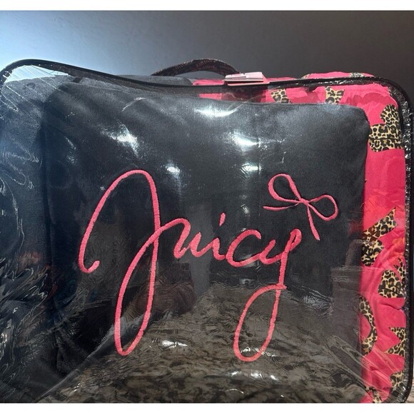 Juicy Couture Cheetah Bow Comforter Set, 4 piece Bed Set, Queen - Picture 5 of 6